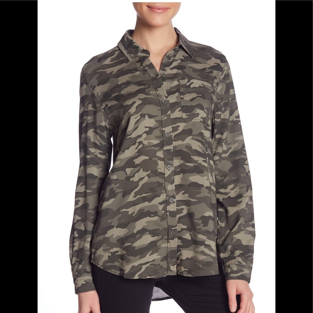 BeachLunchLounge Alana Camo Button Down S - Picture 1 of 6